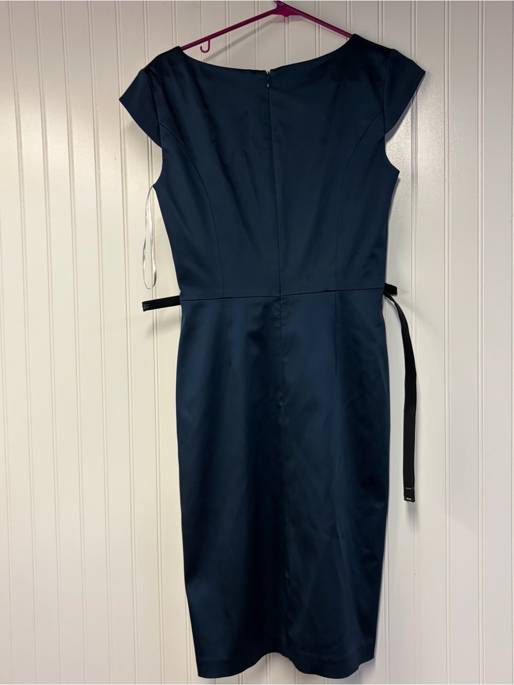 Kay Unger Women's Navy Sheath Dress with V-Neck and Belt Size 6 - Picture 4 of 4